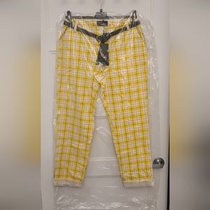 2 for 1😋 ELISSIA Women Yellow & white Pants Black squarred WITH Black belt 🦄